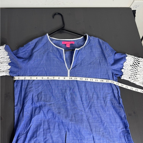 Lilly Pulitzer Chambray/ French Blue Tunic with Lace Bell Sleeves - Picture 7 of 8
